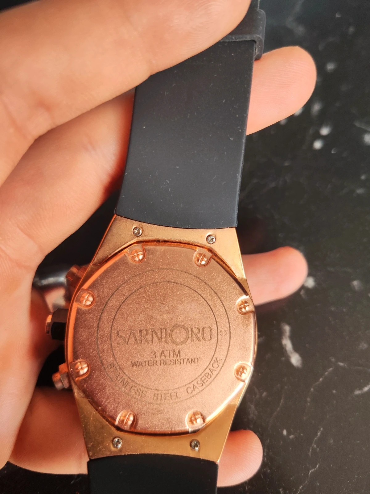 Orologi 2025 sarni oro