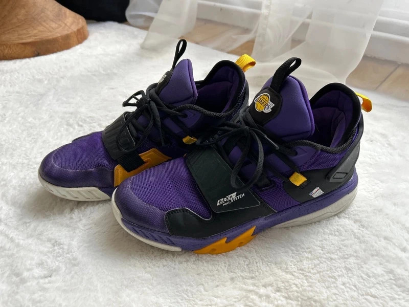 Baskets Los Angeles Lakers Tarmak taille EU 40 UK 6 5 US 7 5