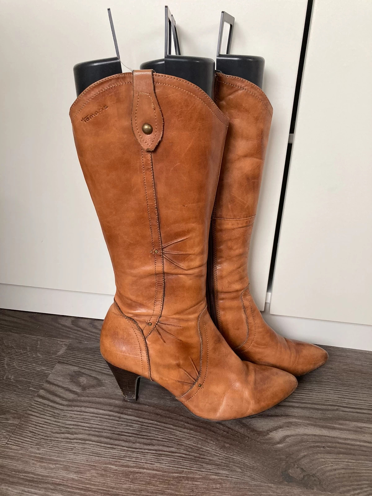 Bruine laarzen discount tamaris