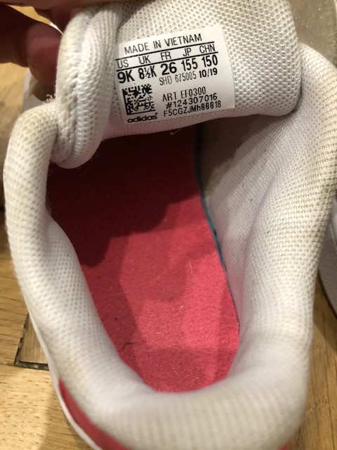 Baskets ADIDAS fille taille 26 Vinted