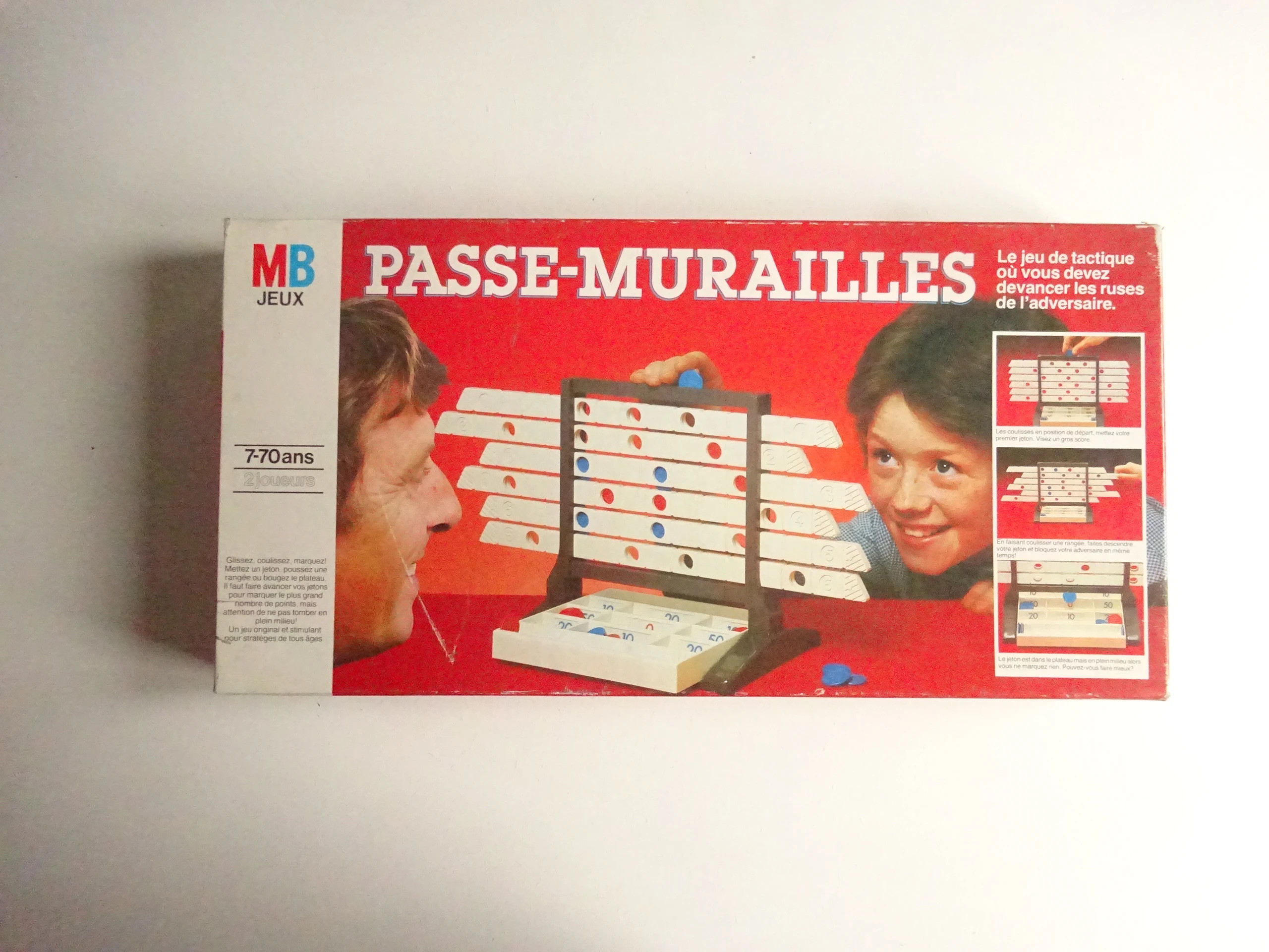 Qui est-ce? - Jeu de société - MB Jeux 1981