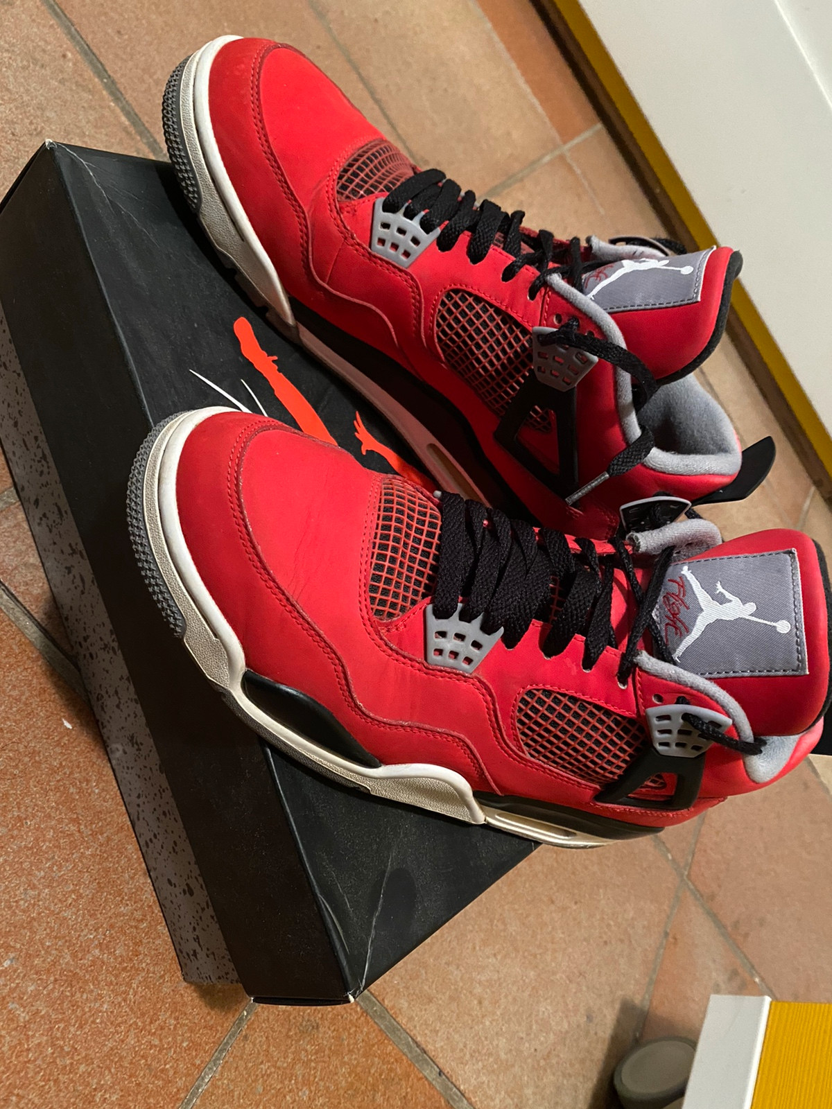 Jordan 4 2024 toro bravo sklep