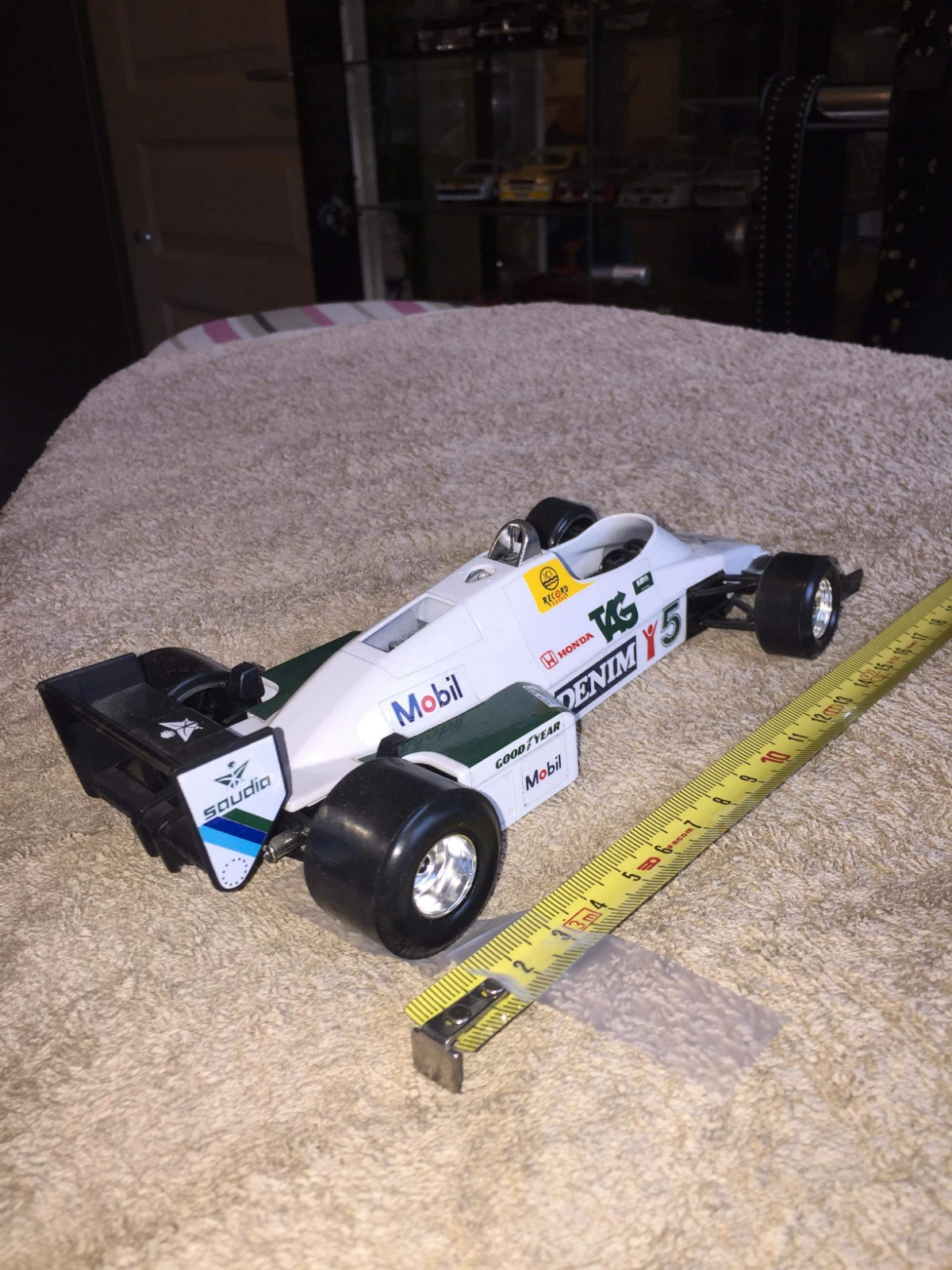 BBURAGO BURAGO 1:24 SCALE WILLIAMS FW 08 FORMULA ONE / GRAND PRIX