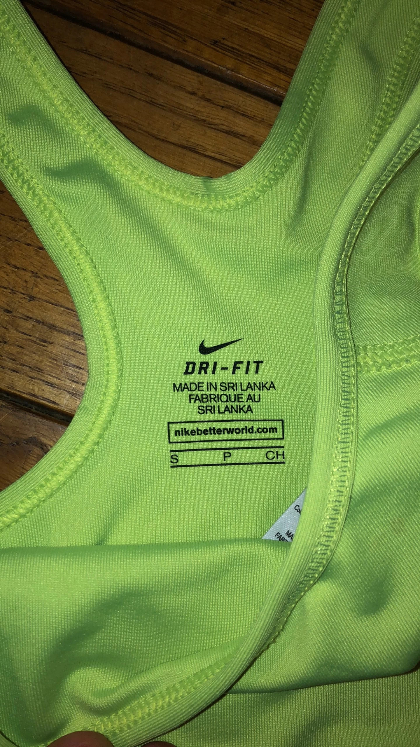 Brassière Nike sport jaune fluo