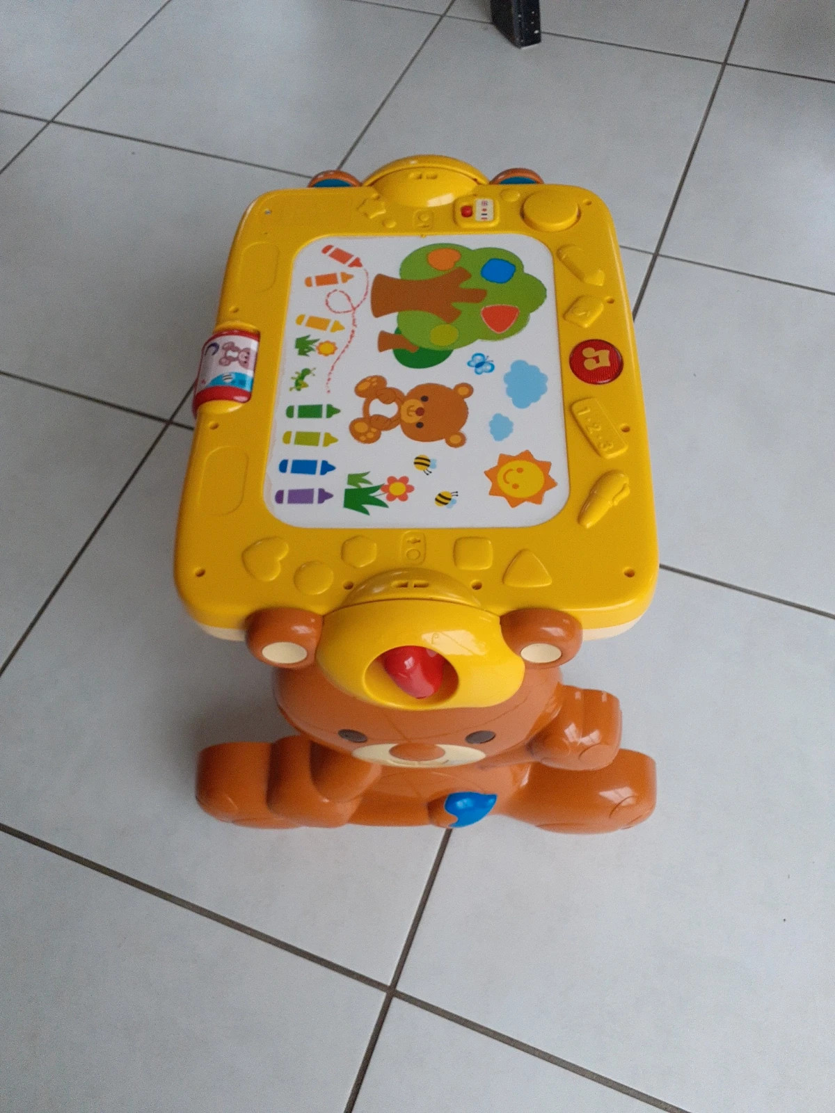 VTech Jouets - Baby bureau bilingue 2 en 1 (1 - 4 ans) Le premier bureau  parlant musical et bilingue de Bébé ! voir le descriptif complet 