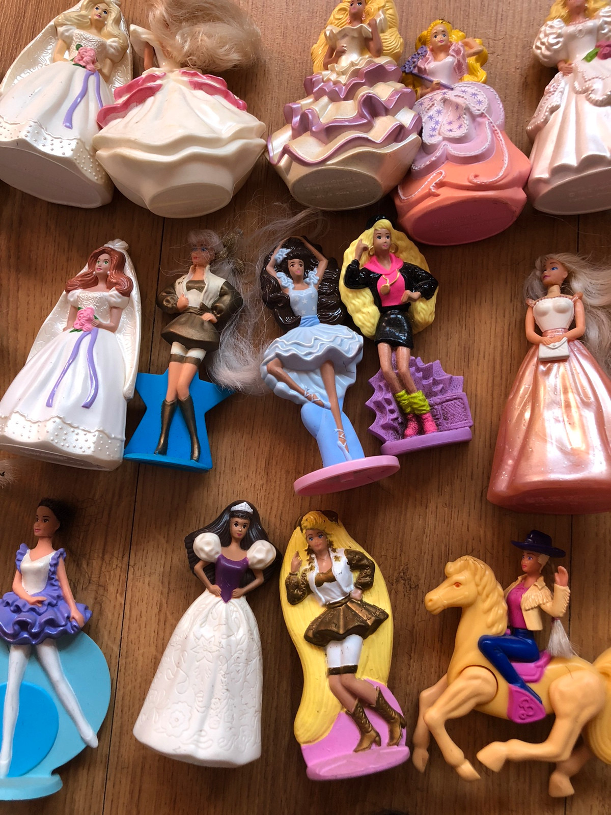 Lot de jouets mattel barbie McDonald s Vinted