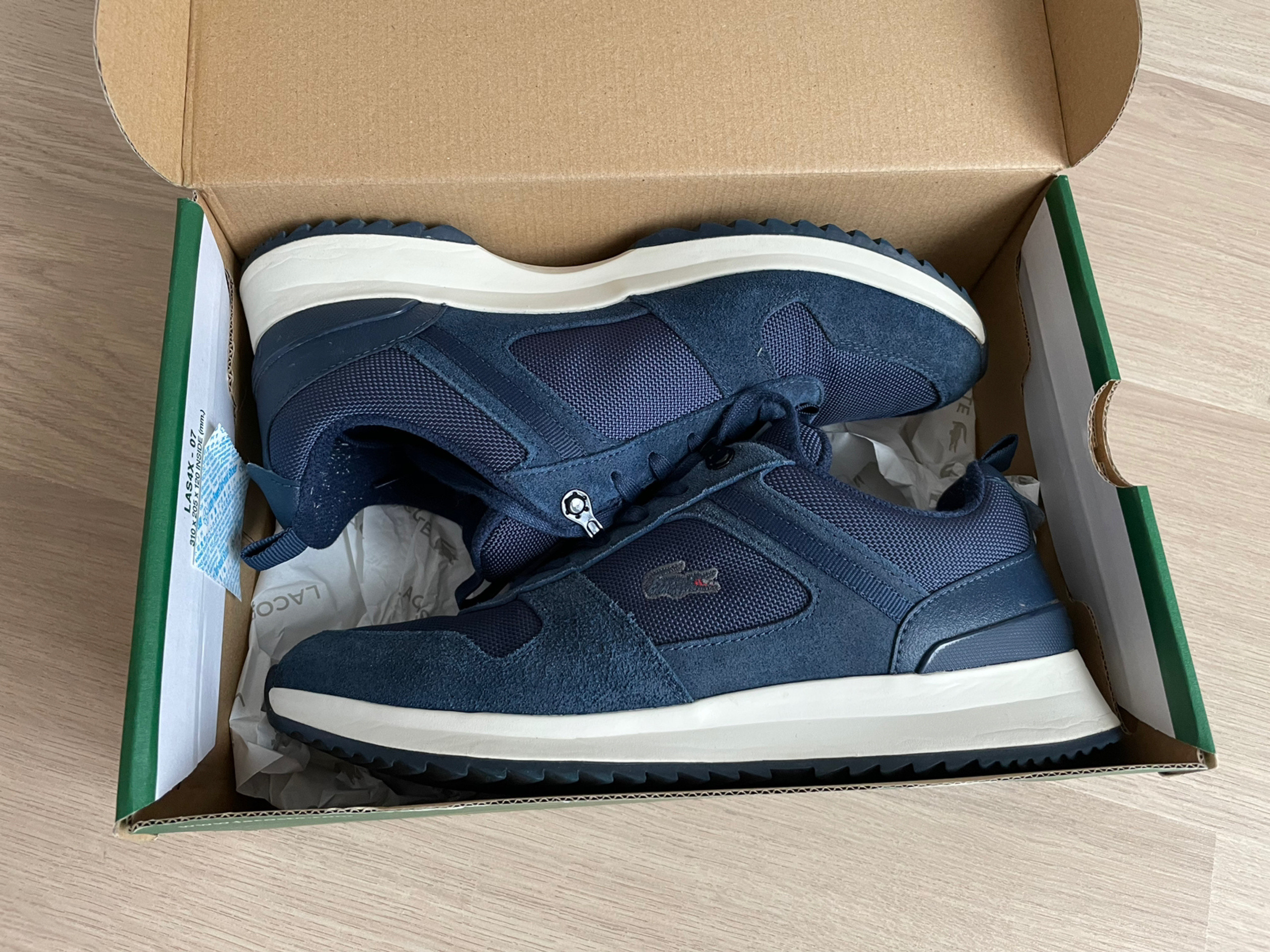 Lacoste Sneakers Joggeur 2.0 en textile et su de Dark Blue Vinted