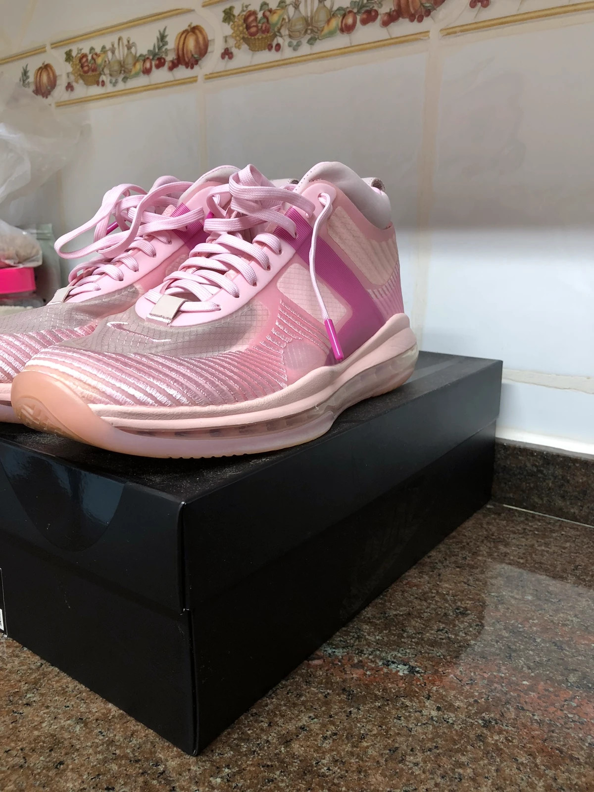 Lebron 1 2025 je icon qs