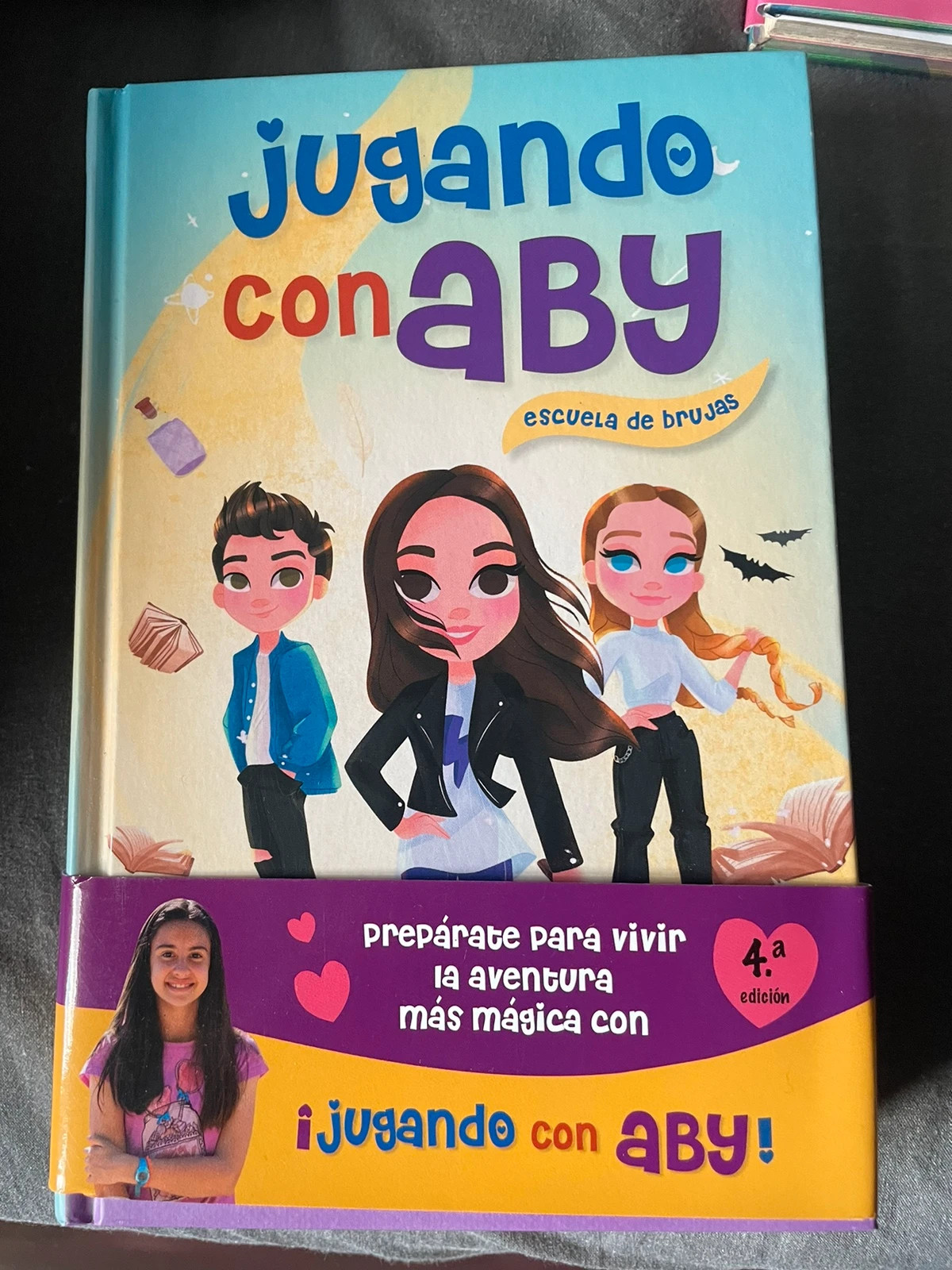 Escuela de brujas” Jugando con Aby | Vinted