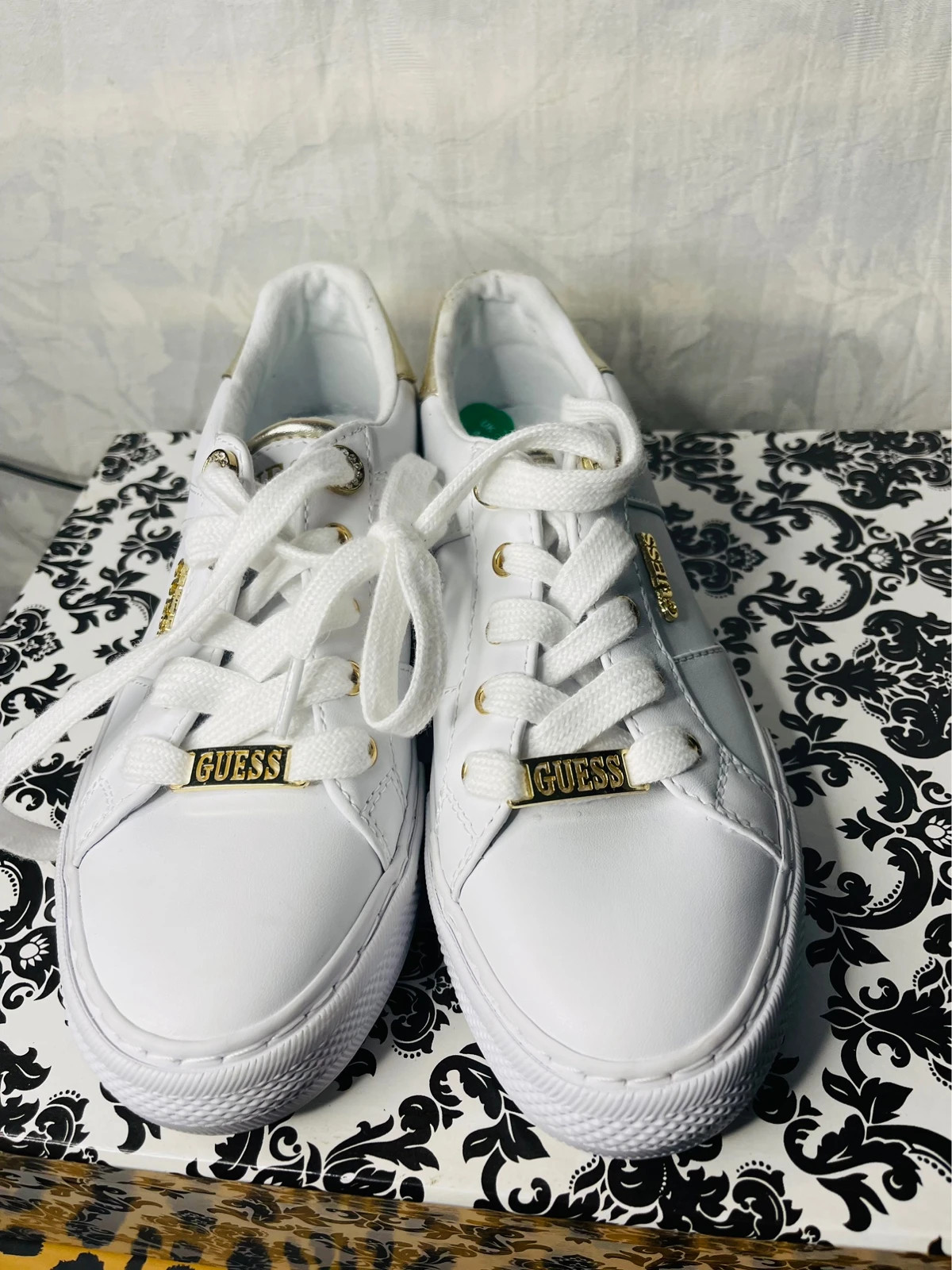 Guess Beckie debossed 4g logo sneakers size 4uk