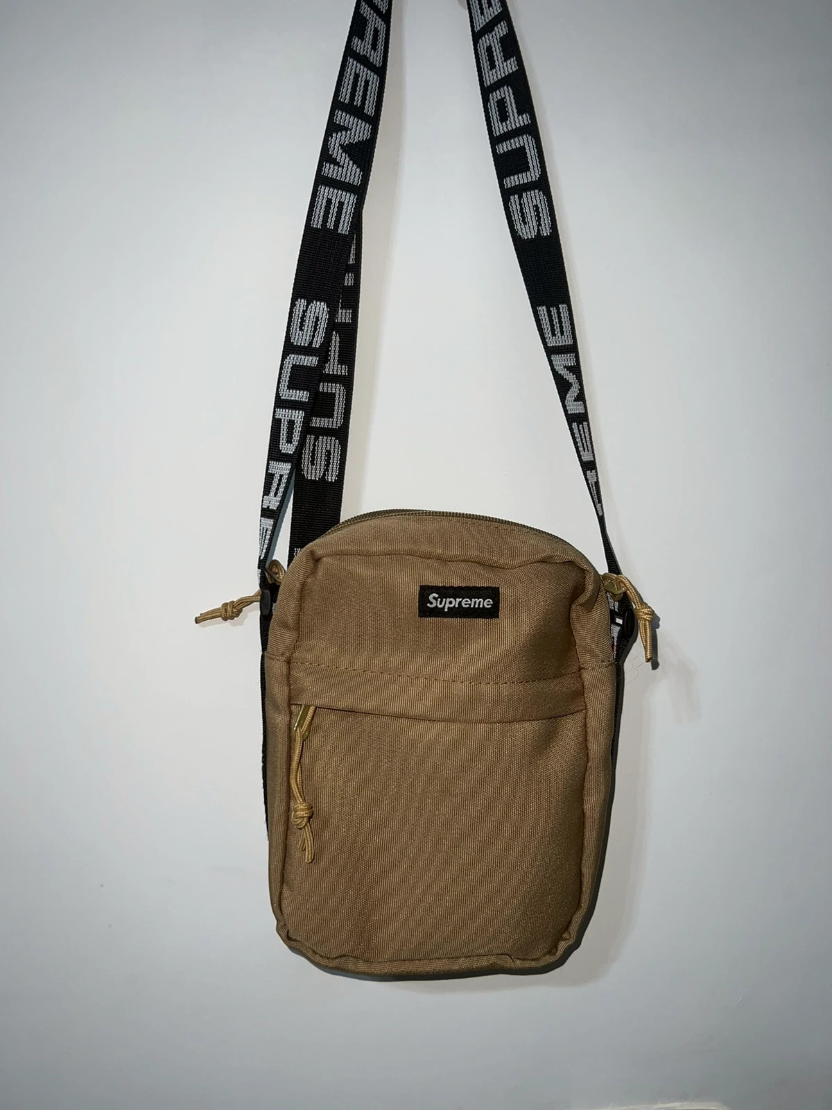 Supreme shoulder bag SS18 Vinted