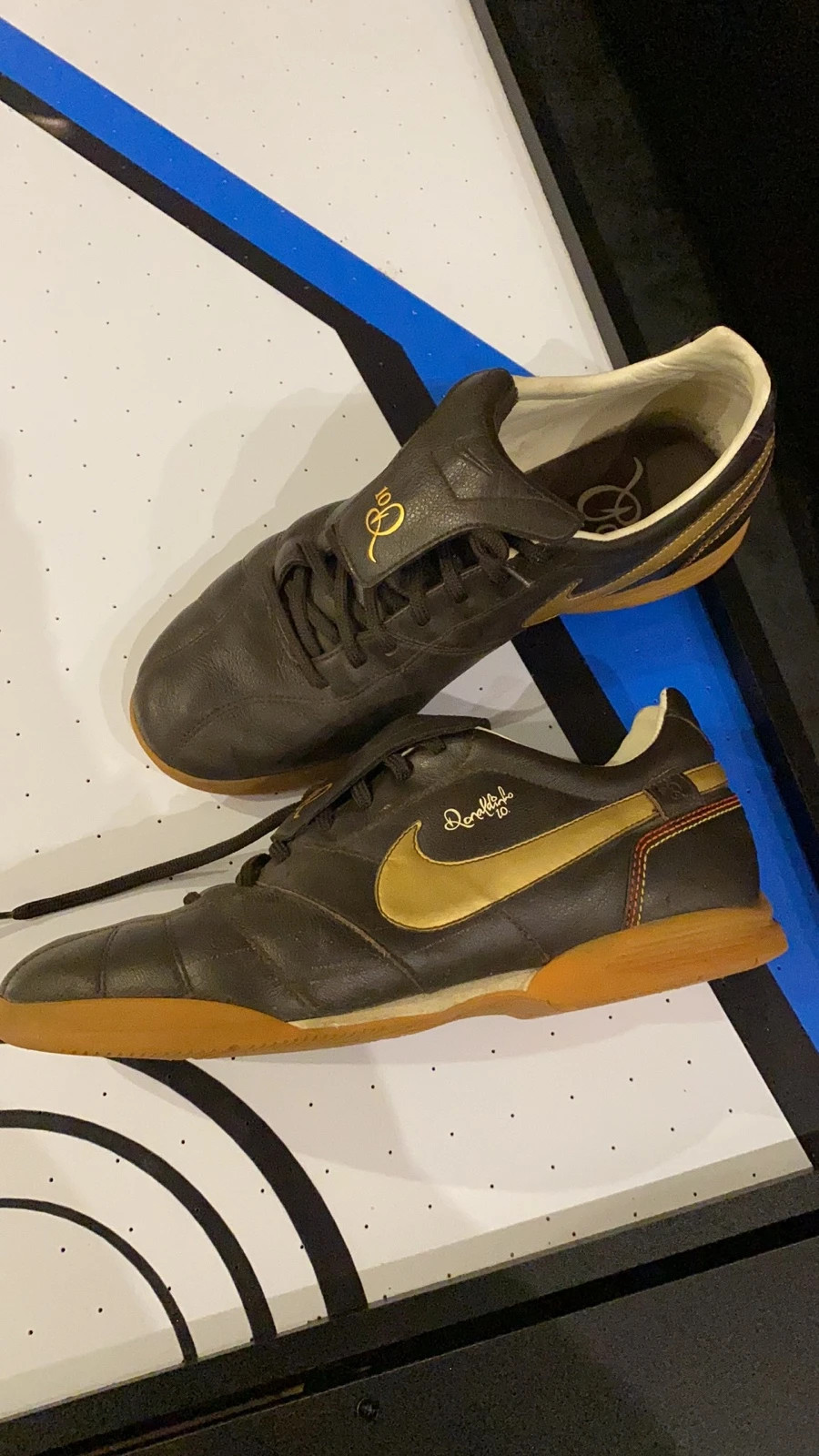 Basket nike vintage ronaldinho 10 t42 Vinted