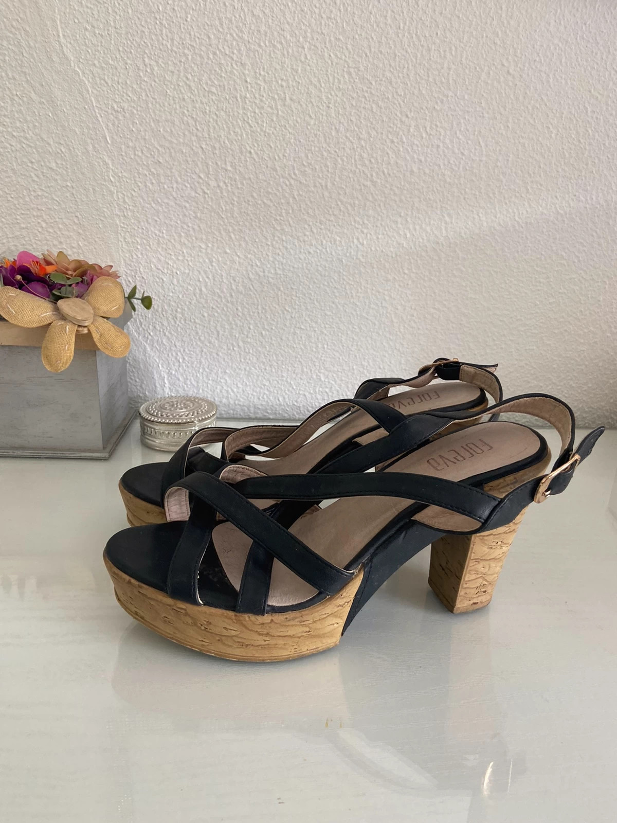 Sand lias Foreva Vinted