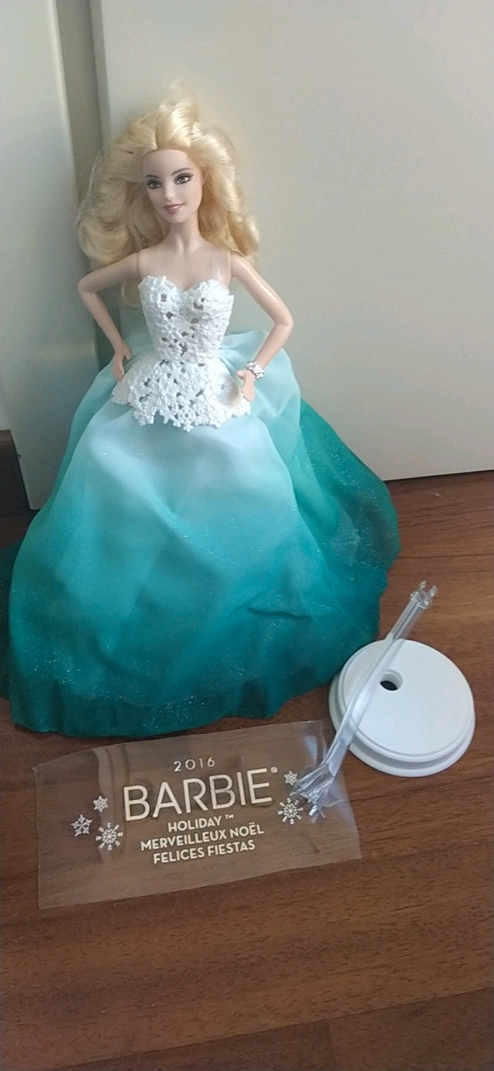 Barbie magia delle feste 2016 Vinted