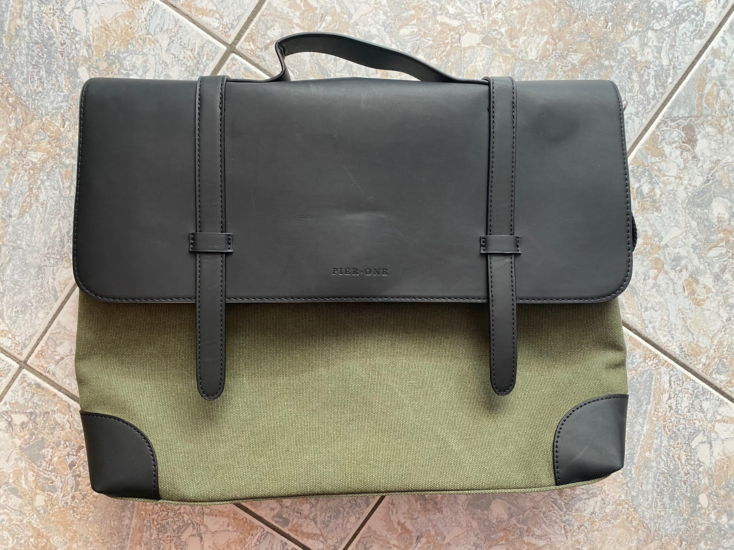 Pier one sac sales ordinateur