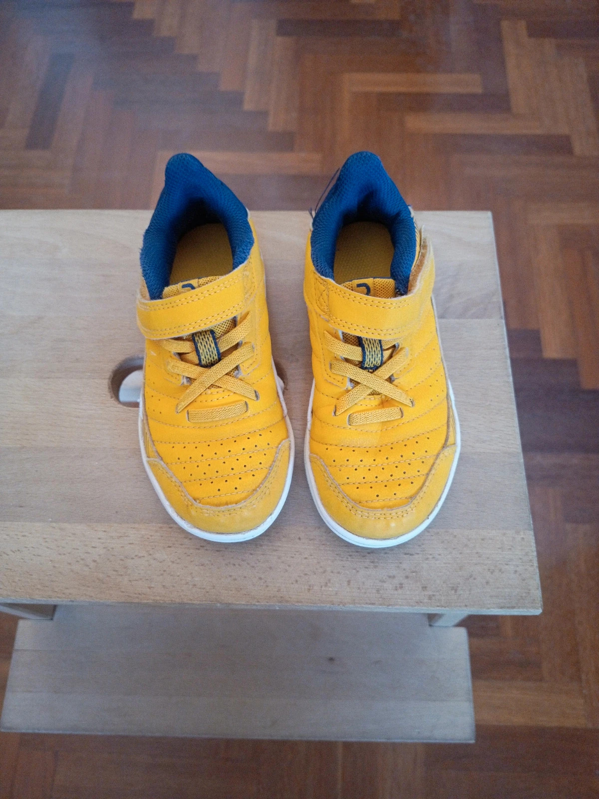 Deportivas futbol sala decathlon on sale