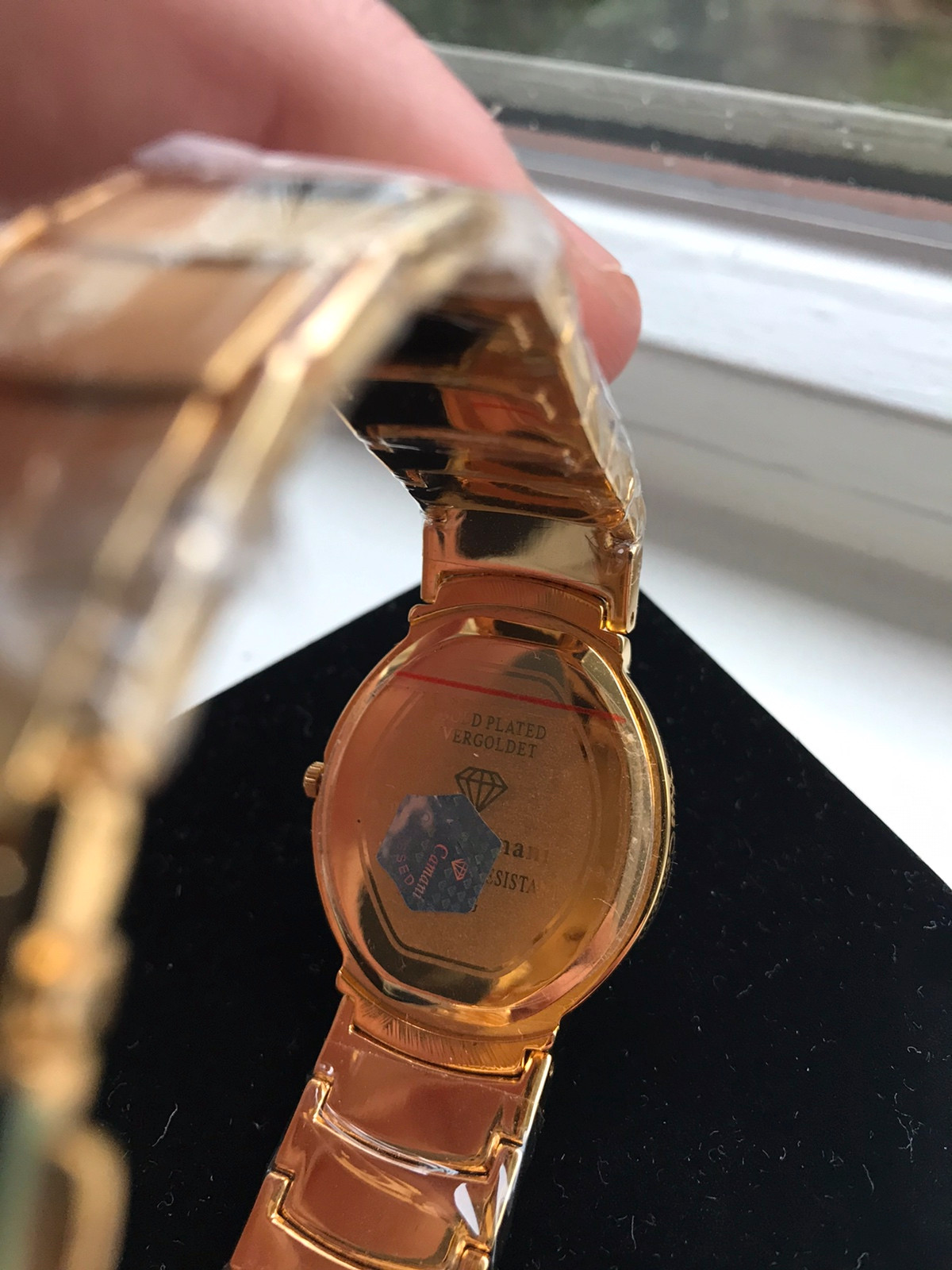 Yves Camani watch gold plated Vinted