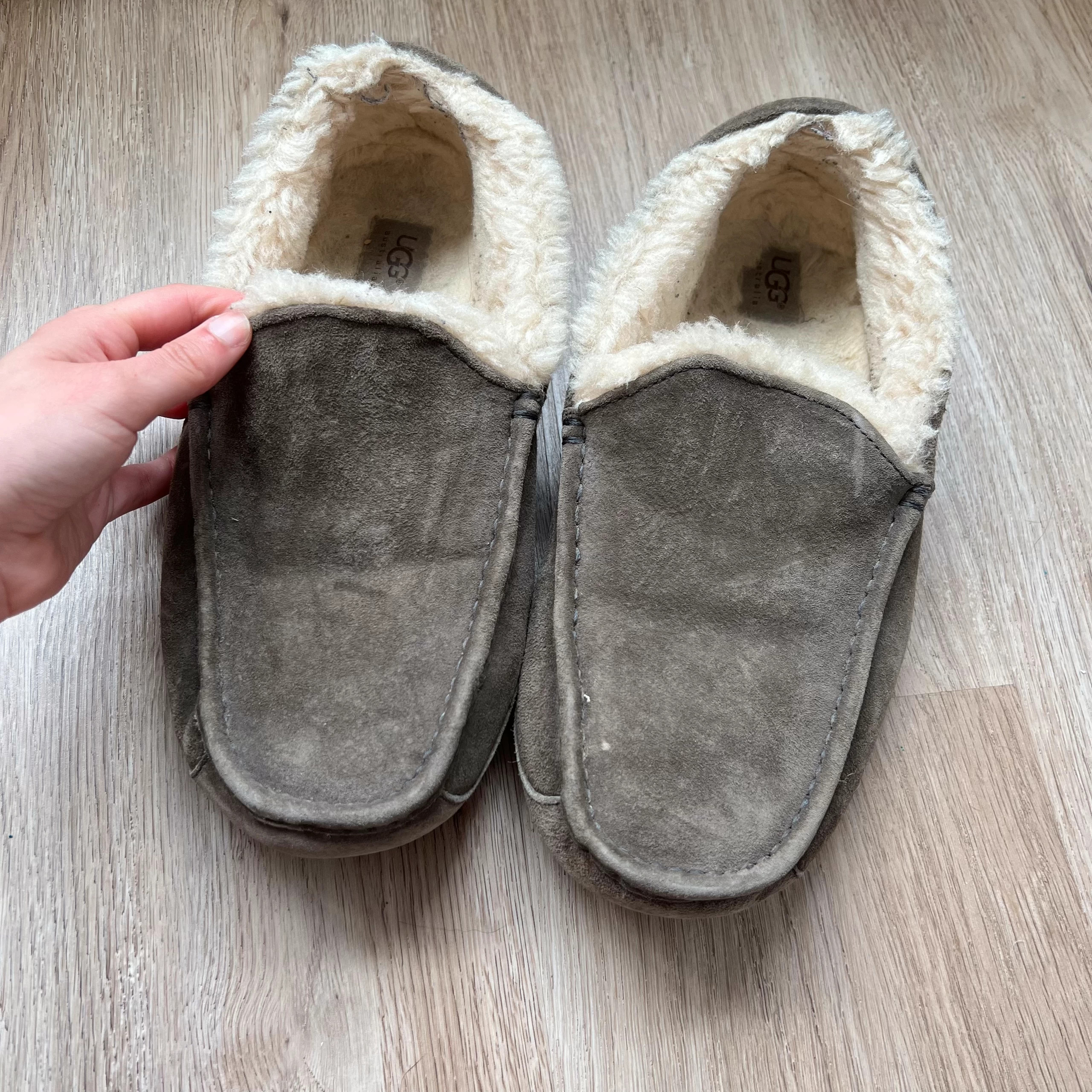 Ugg ascot store slipper charcoal