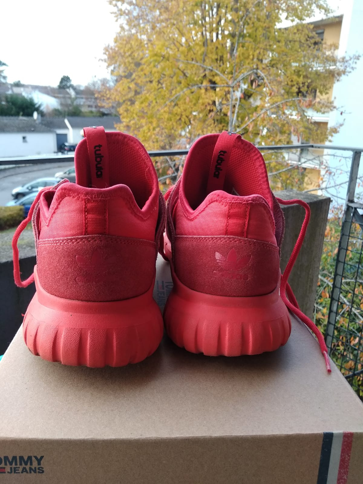 Adidas tubular rouge sales