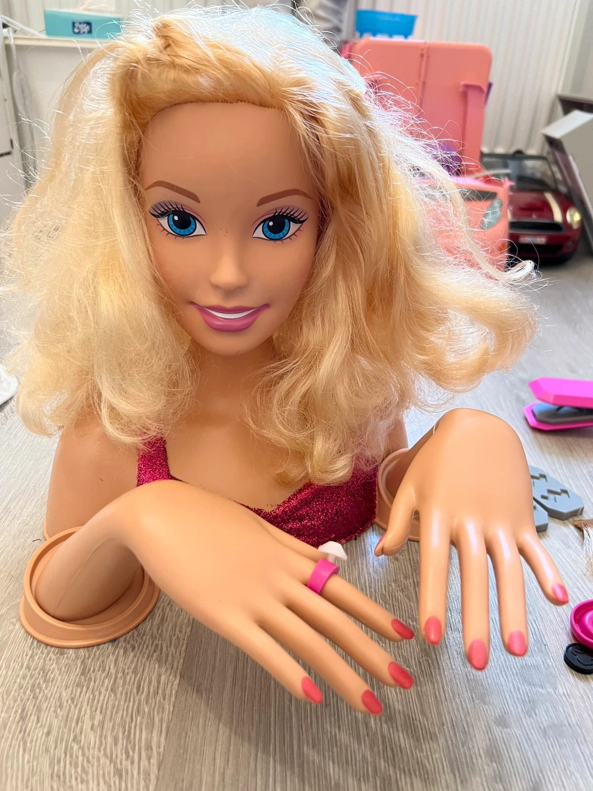 Tête à coiffer barbie et ses accessoires