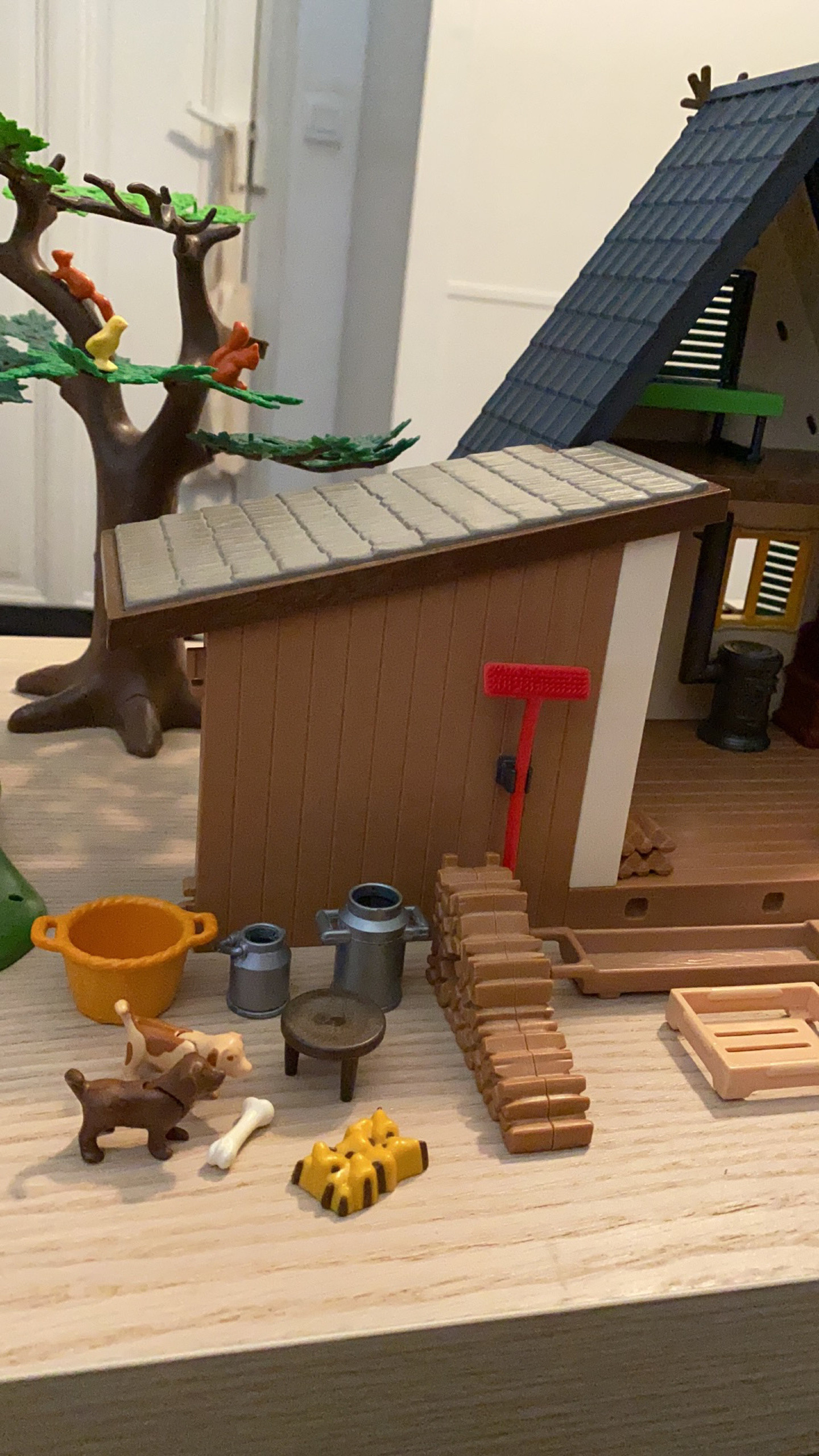 Playmobil 4207 - Maison forestière avec famille et animaux