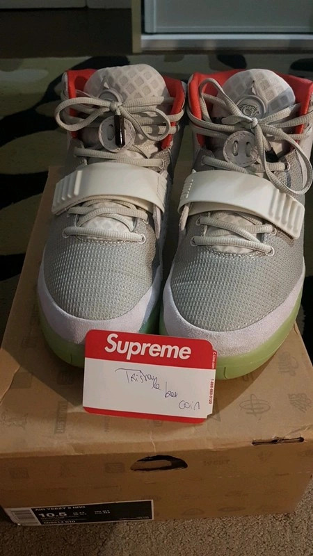 Air yeezy 2 nrg white grey Nike rare sneaker taille 44 5eu 10 5us authentique cond 9 10