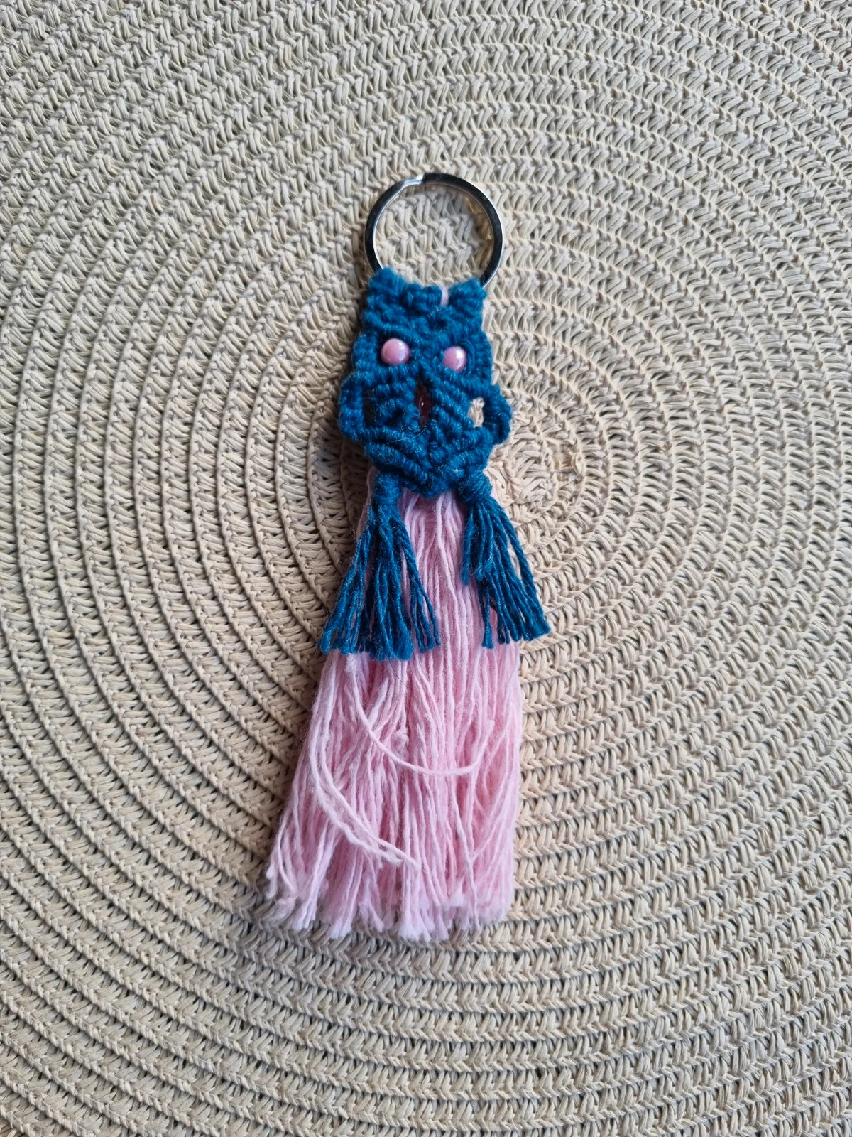 How to Make a Yarn Tassel Keychain