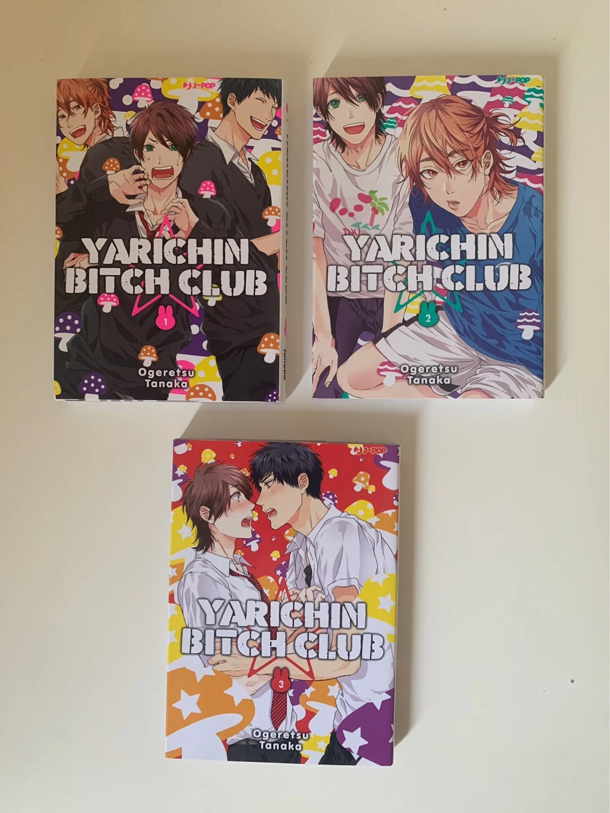 Manga: Yarichin Bitch Club volumi 1, 2, 3 | Vinted