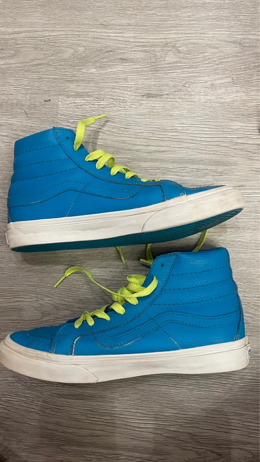 Vans clearance neon blue