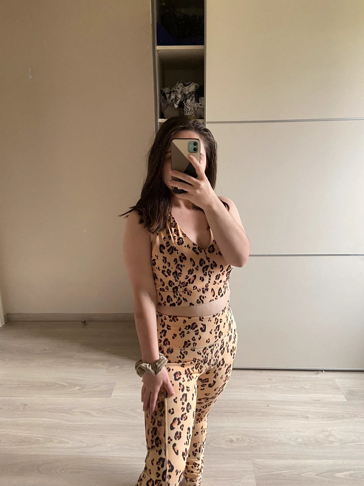 Fabletics hotsell leopard leggings