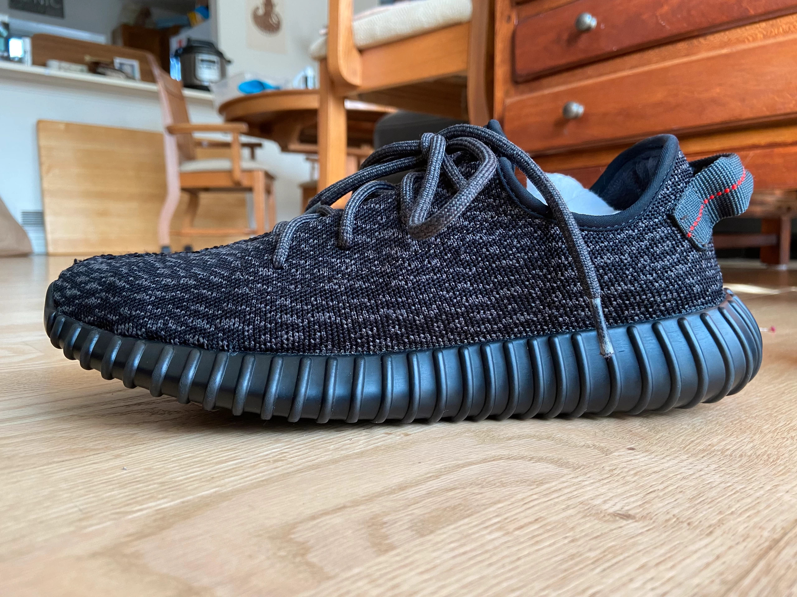 Yeezy v1 sale black