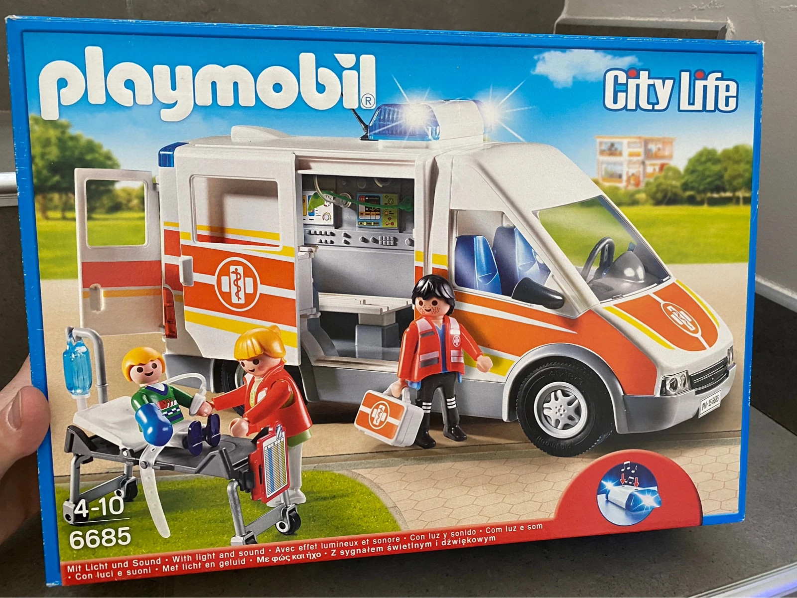 Playmobil cheap ambulance 6685