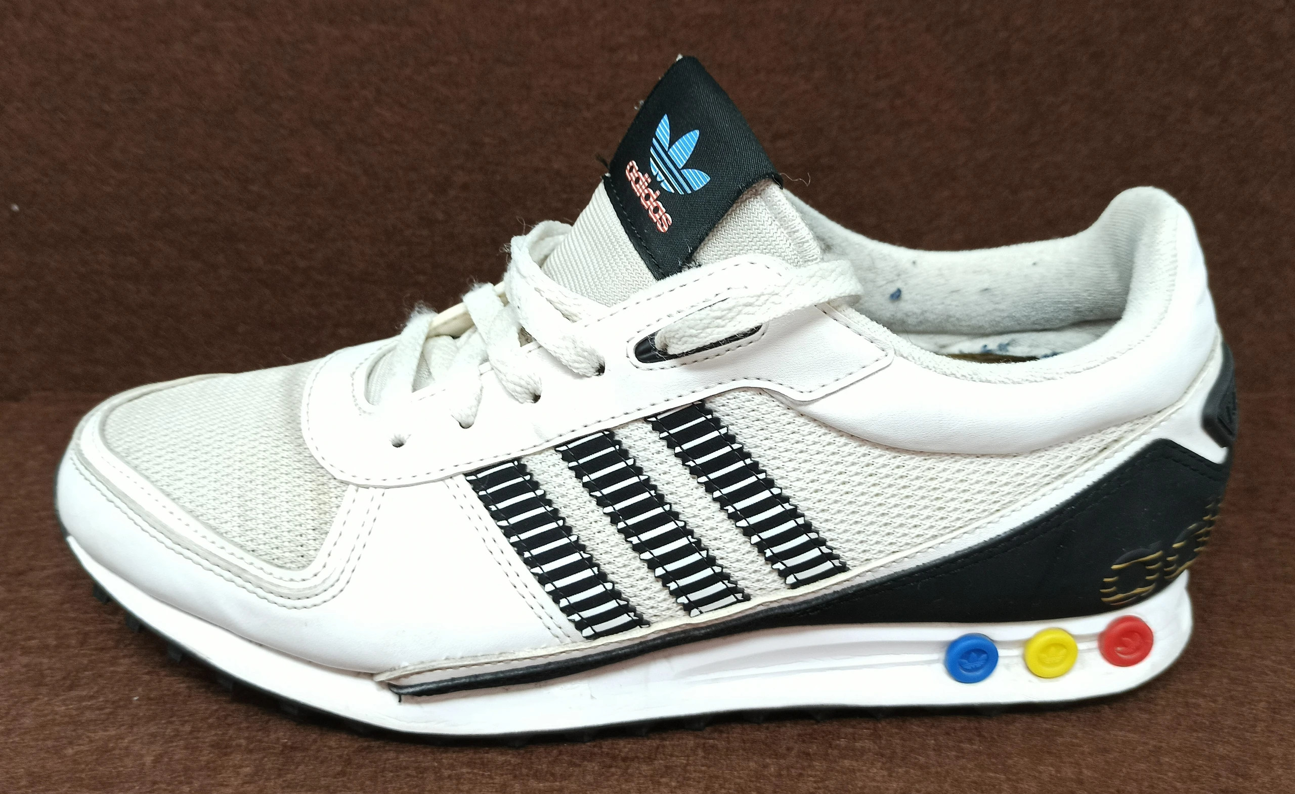 Adidas la trainer 2 foot locker hot sale