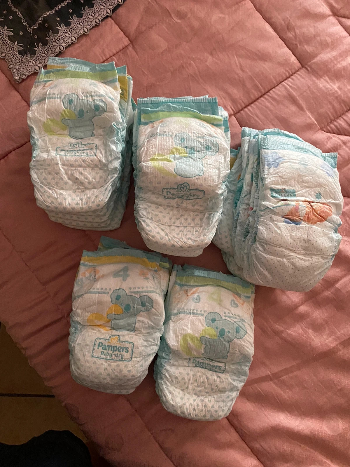 148 COUCHES PAMPERS BABY DRY Taille 2 (4 - 8 kg) NEUF