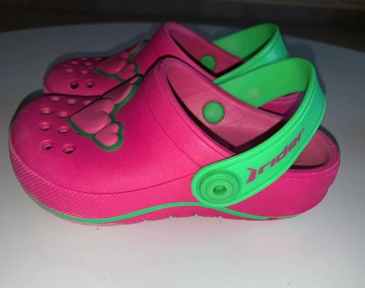 Chanclas ni a tipo Crocs Rider.N mero 25 26 Tongs fille type Crocs