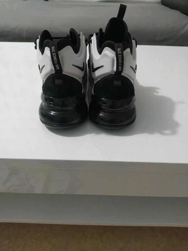 Nike air force 270 black white on sale