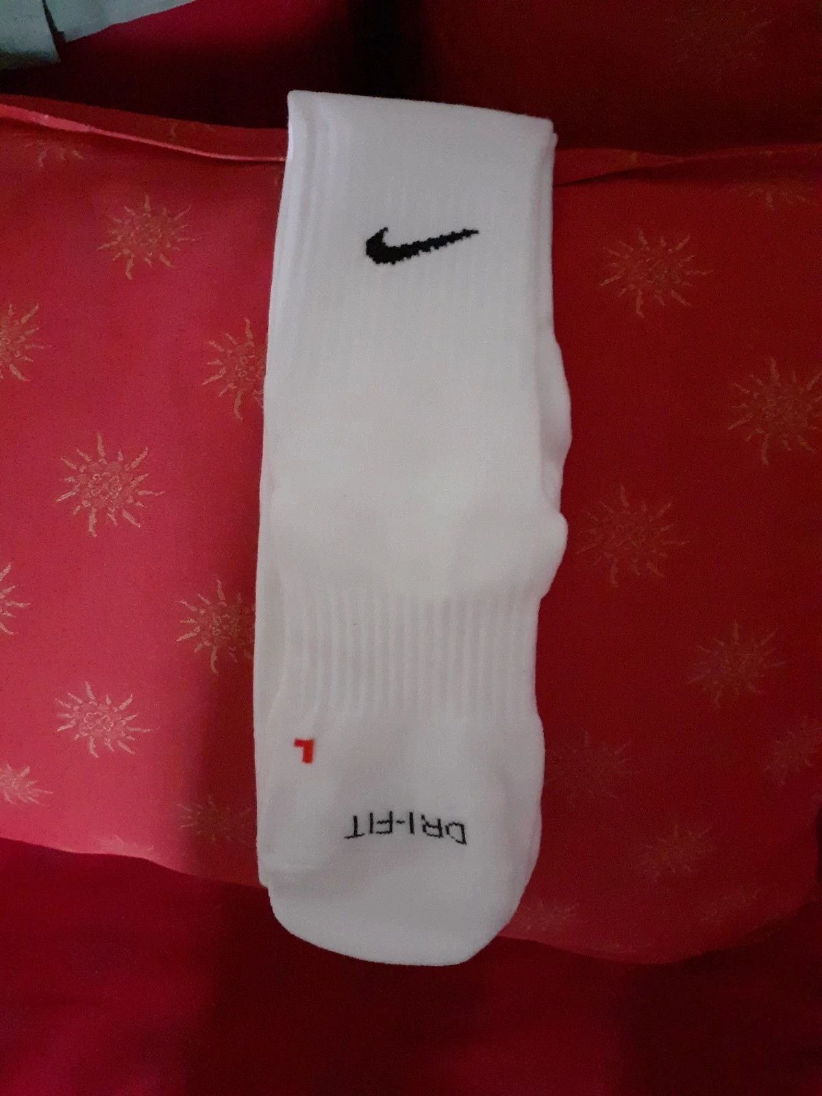 Chaussette nike blanche et rouge sale