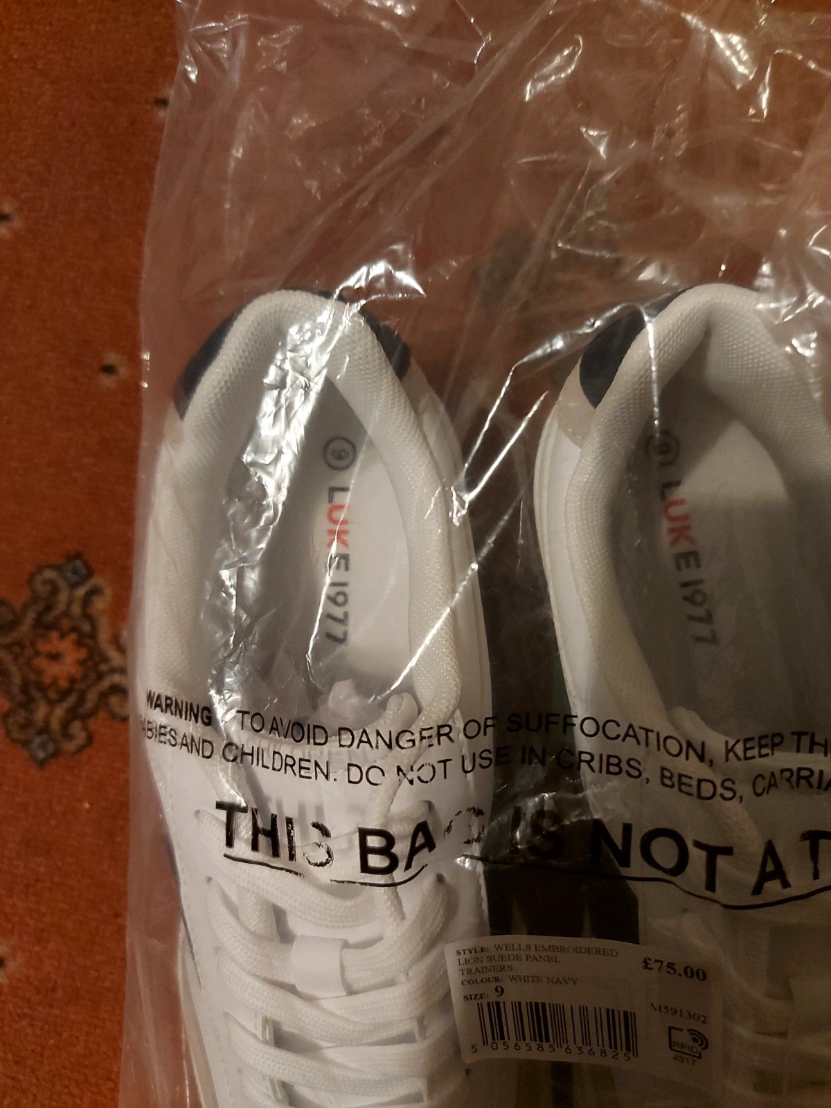 Luke sales 1977 trainers