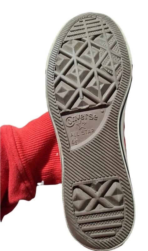 Converse All Star rosse e bianche Ottimo stato Vinted