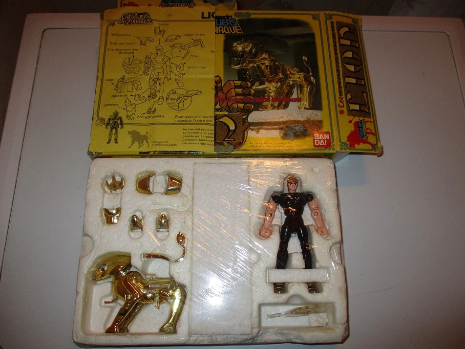 Citizen Geek unboxing de la figurine vintage du chevalier d'or du  lionCitizen Geek