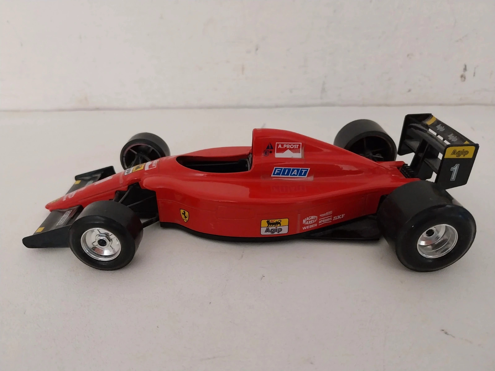 Ferrari F1 641/2 Alain Prost N 1 by BBurago 1:24 (6101)(No box) – Albaco  Collectibles