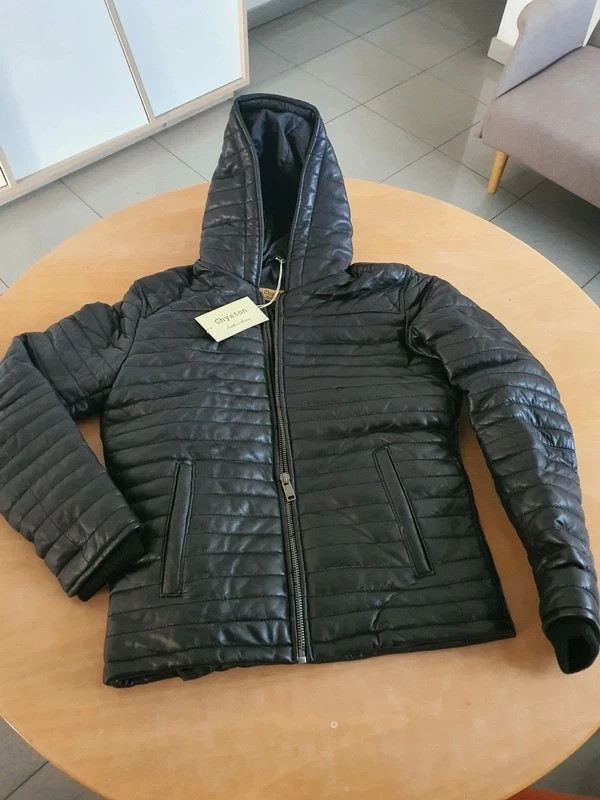 Cazadora Cuero Chyston