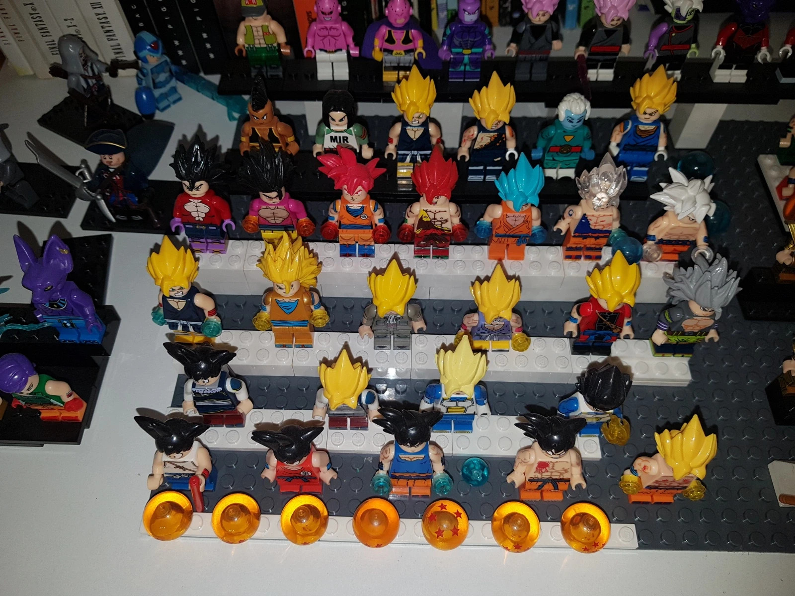 Gros Lot de Legos dragon ball z 190 euro le lot