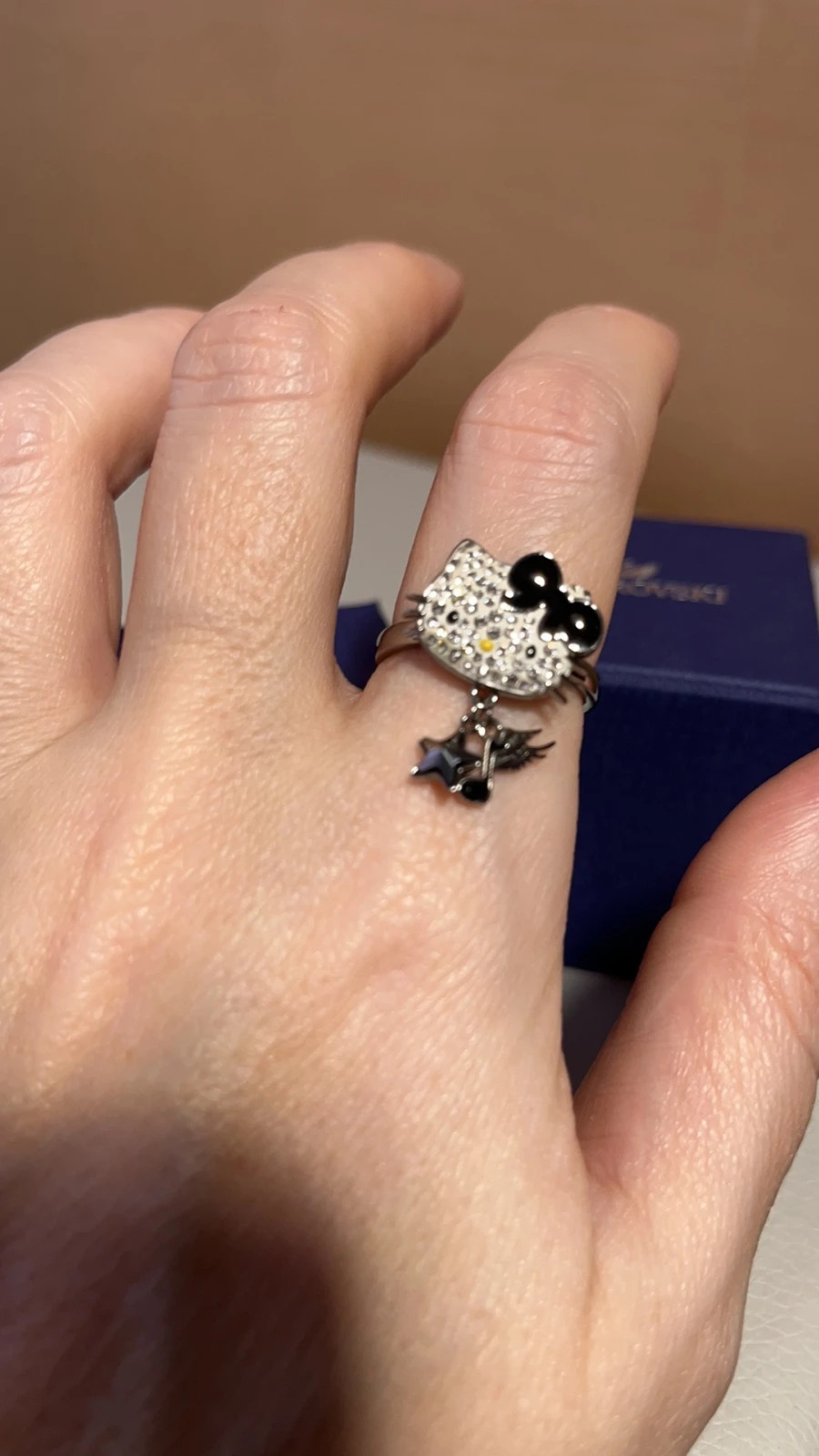 Hello kitty ring deals swarovski