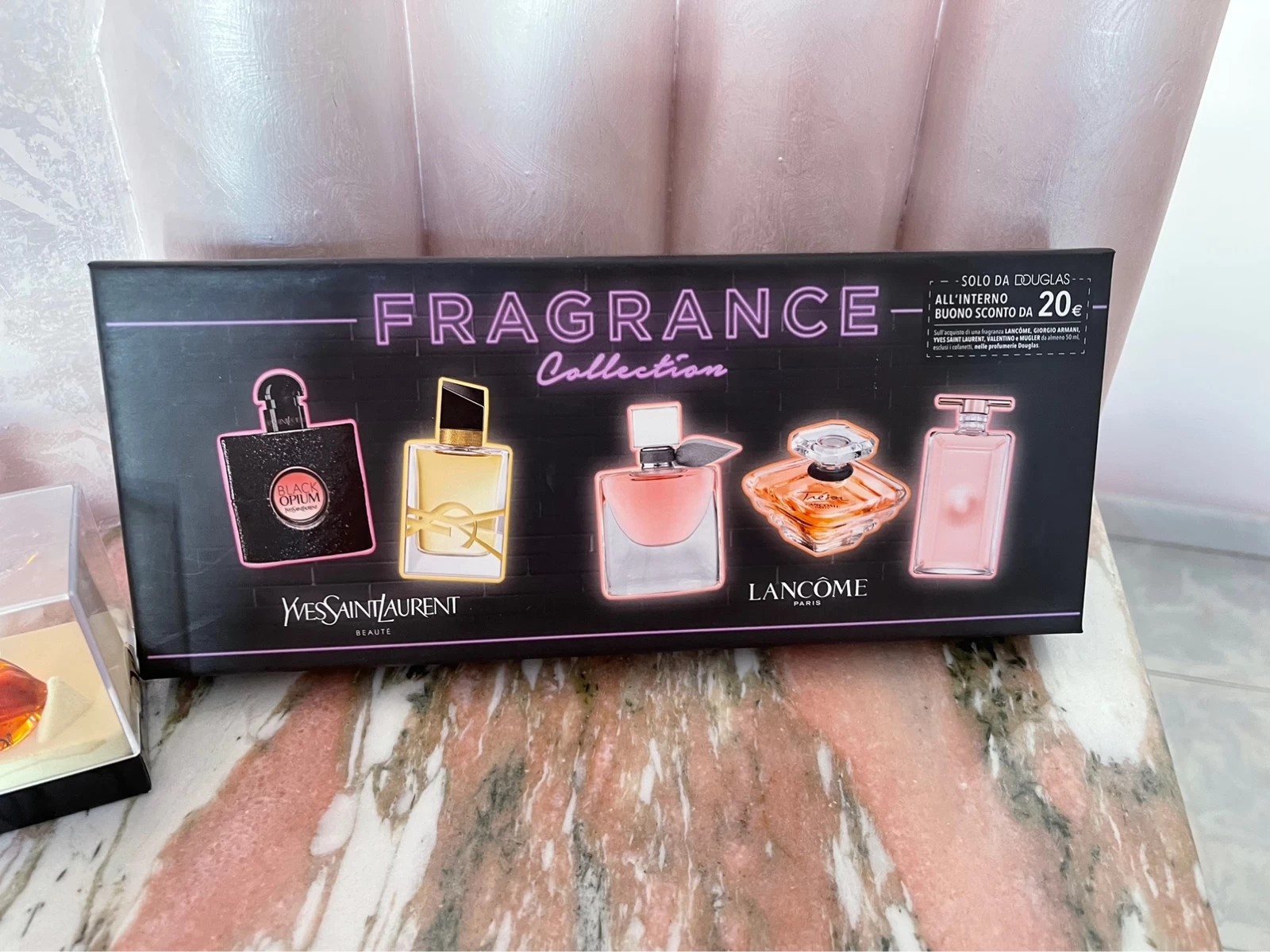 Miniature di profumi di seconda mano per 9 EUR su Valladolid su WALLAPOP