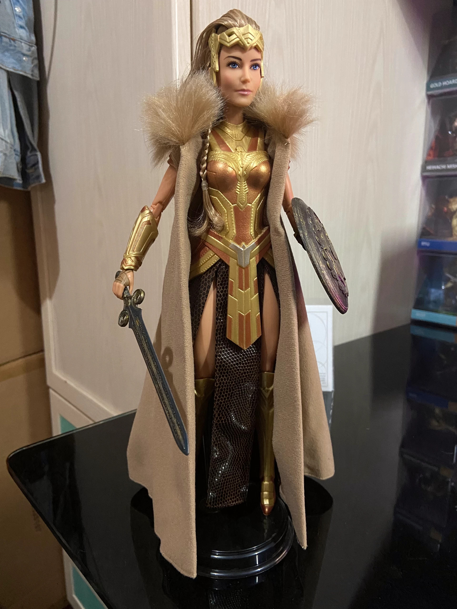 Barbie - Wonder Woman Queen Hippolyta