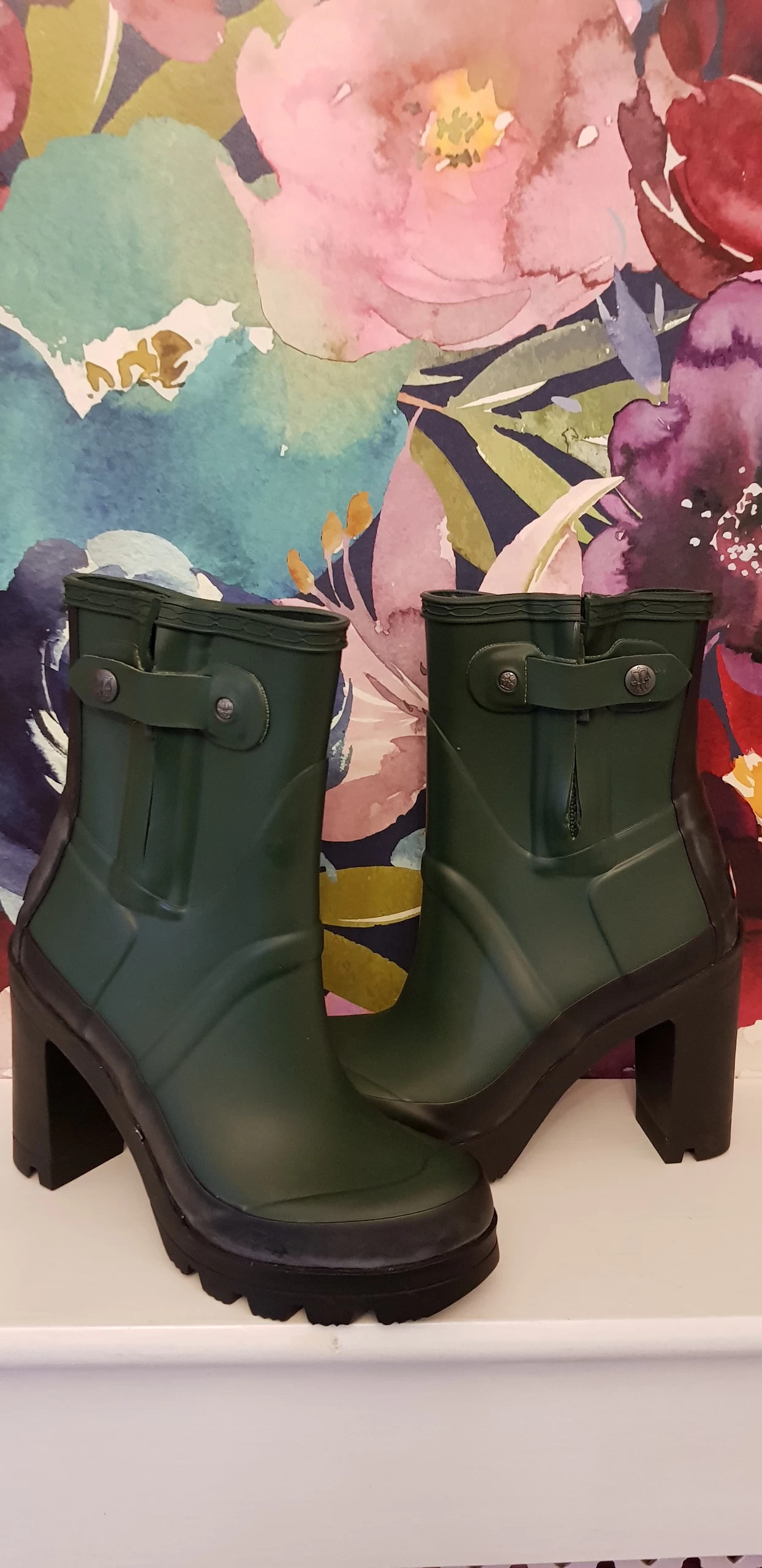 Hunter wellies hot sale with heels