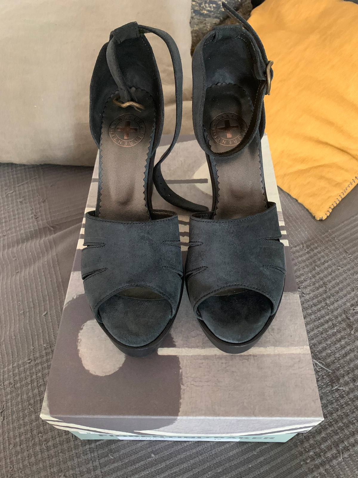 Sandali con tacco Fiorentini Baker Vinted