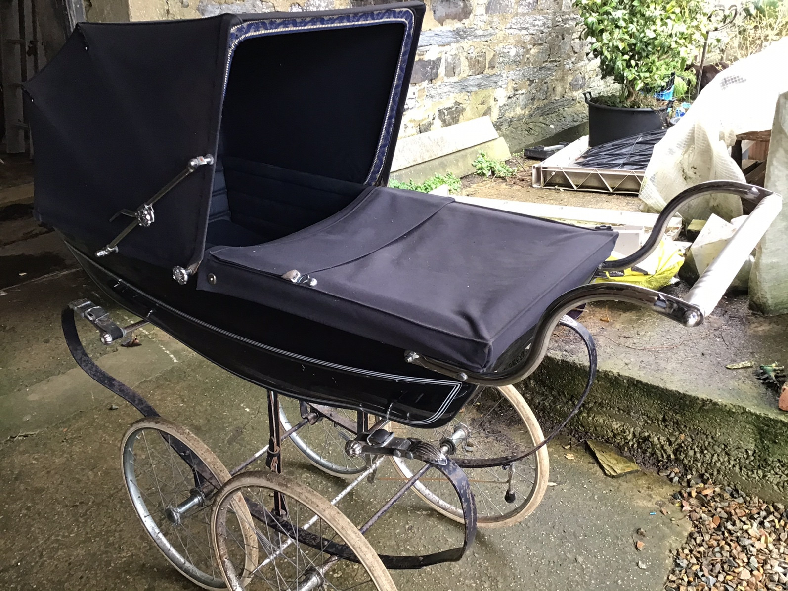 Silver cross hot sale vintage pram