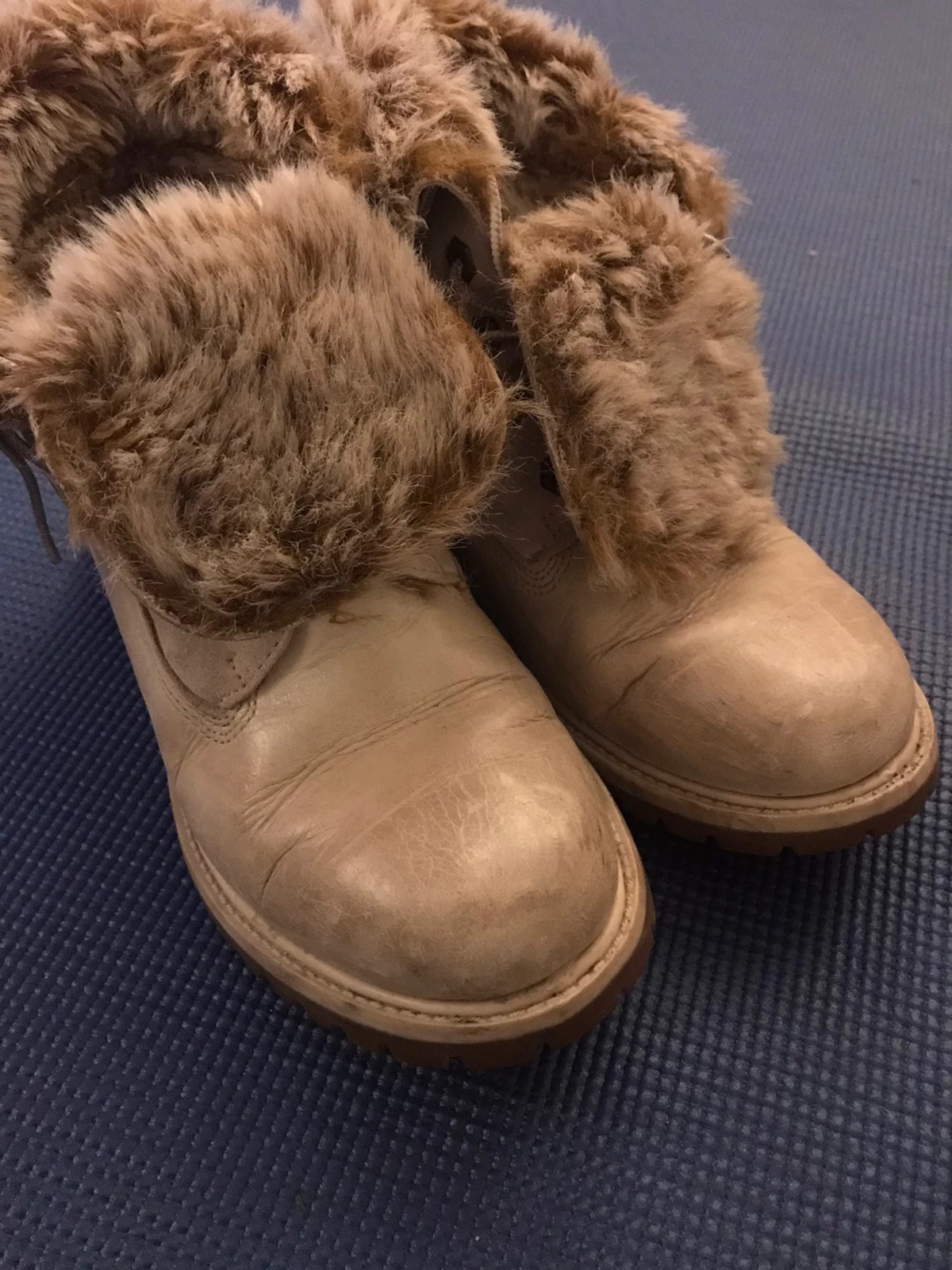 Timberland womens fur lined fold over boots Vinted